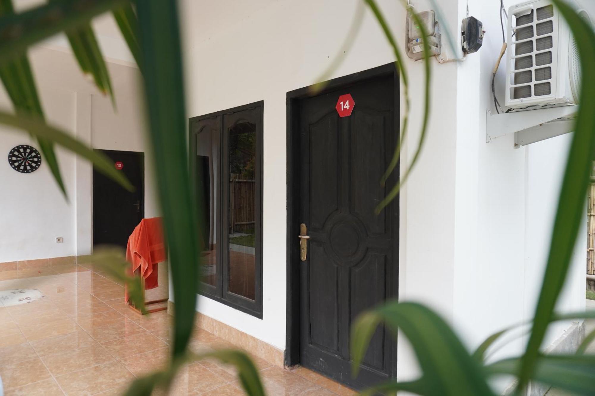 Indonesia Backpacker Hostels Kuta  Exterior foto